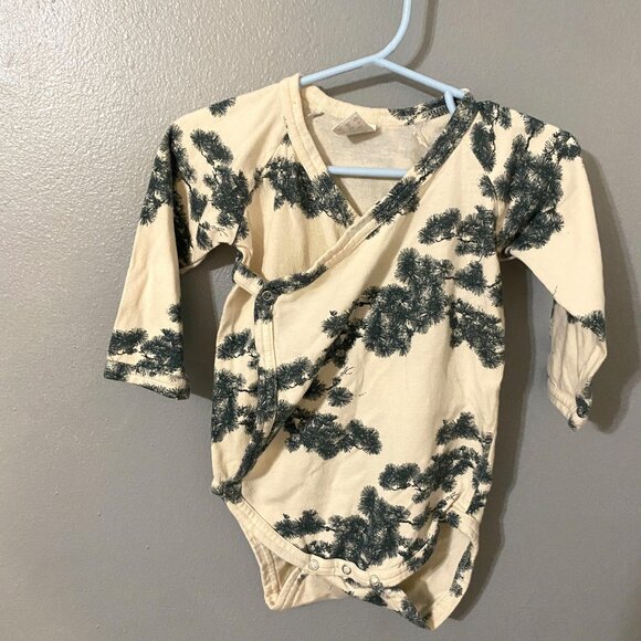 kate quinn Other - Kate Quinn Cream/Grey Kimono Bodysuit 12-18 Months Baby Organic Cotton